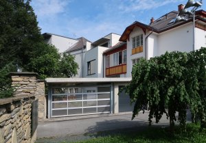 Přístavba polyfunkčního objektu Nádražní 34 v Rožnově pod Radhoštěm, janca architect (Karel Janča, Martin Kaňák, spolupráce Tomáš Šenovský, Marián Frydrych, Jiří Witassek)