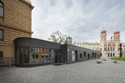 KB Král, Proměna okolí Divadla J.K.Tyla v Plzni - foto