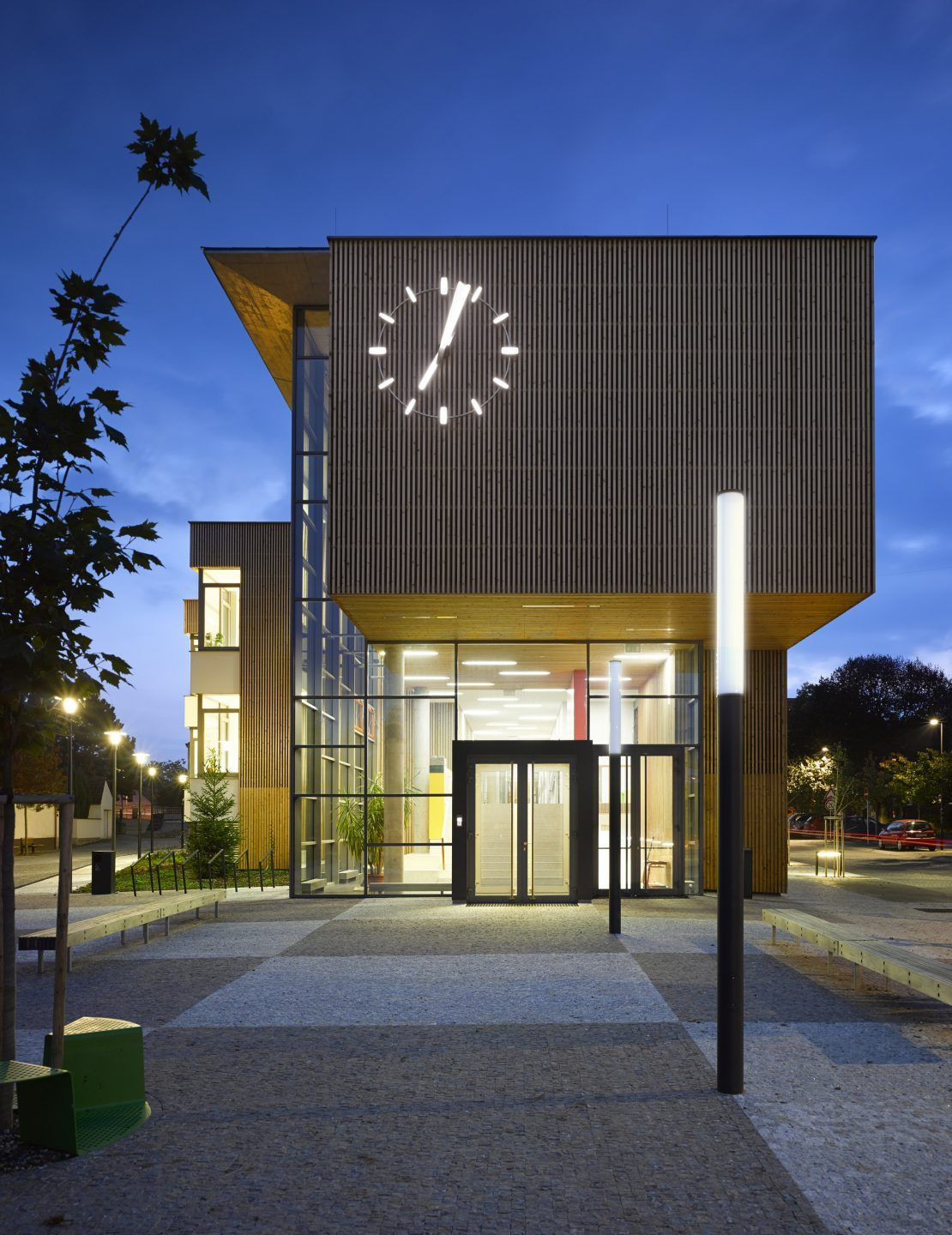 Základní škola v Dobřichovicích, Šafer a Hájek architekti