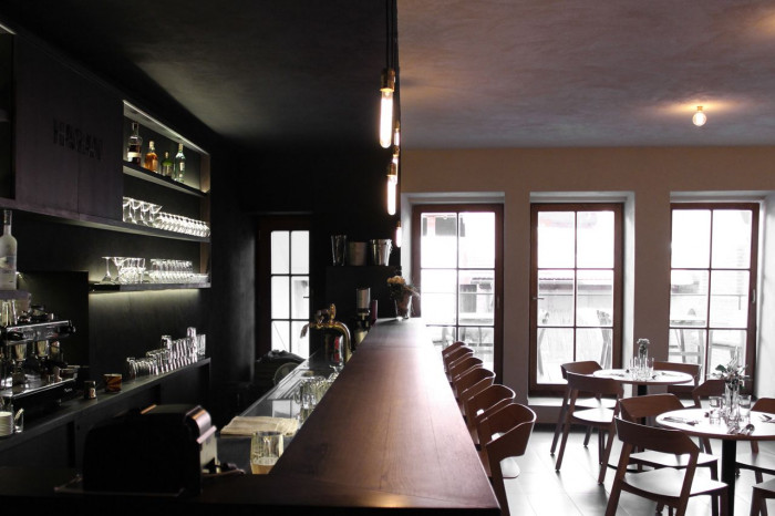 Zavoral Architekt, HAVRAN café—steak—bar – foto