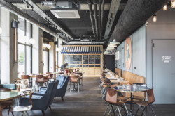 Helmut Dietrich je autorem udržitelné rezidenční čtvrti La Cartoucherie, která vyrostla ve francouzském Toulouse