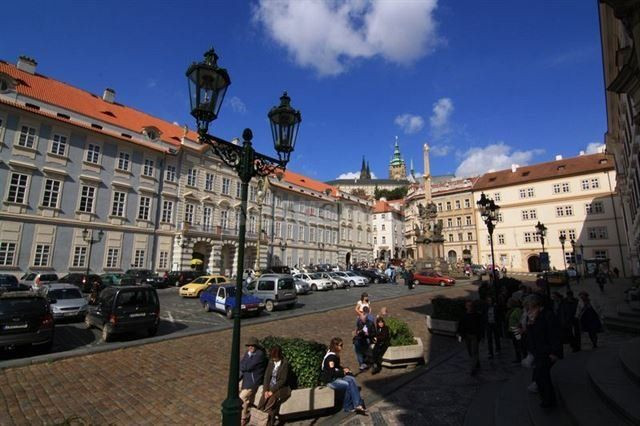 Malostranské náměstí dnes - foto