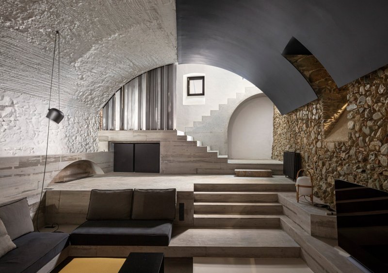 Venkovský dům ve vesnici Cruïlles od Majoral Tissino Architects
