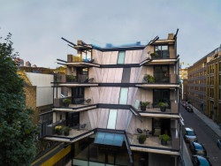 Nobu Hotel Shoreditch v Londýně od studia Ben Adams Architects