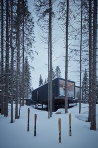 Sheltre pre hotel Bjornson, Ark-shelter / Michiel De Backer, Viktor Mikovčák, Martin Mikovčák