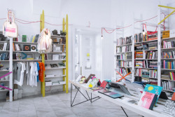 Mjölk architekti, Bookstore Artmap – foto