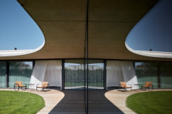 RD Jarovce, Compass architekti