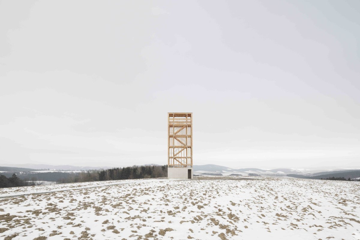 Studio m.aus architects realizovalo rozhlednu v obci Vysoké Pole