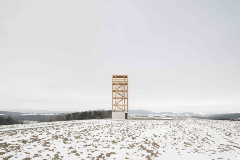 Studio m.aus architects realizovalo rozhlednu v obci Vysoké Pole