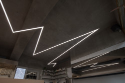 Bistro a rotisserie Kro Kitchen, NEUHÄUSL HUNAL