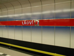 Ládví (linka C) – foto