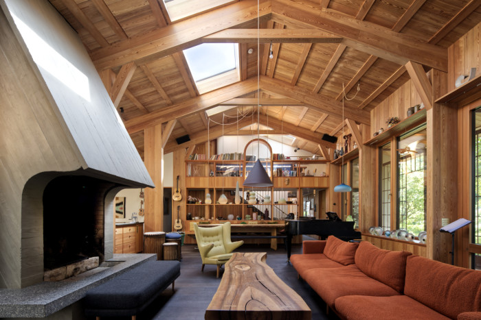 Dům Na větru proměnilo studio A1 architects na rodinný dům.