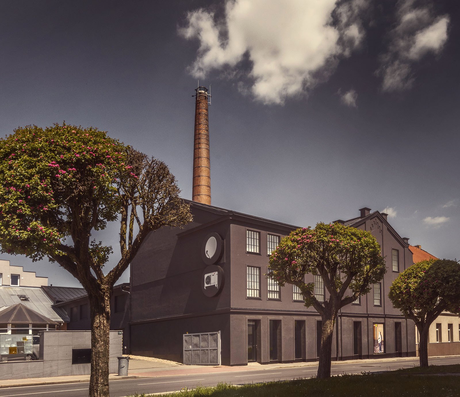 Ok Plan Architects - Zóna pro umění 8smička