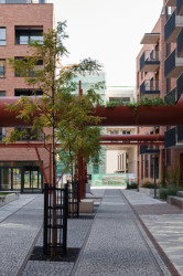 Na fasádách komplexu Lihovar najdeme různé typy cihelných pásků. Přispívají k rozmanitosti.