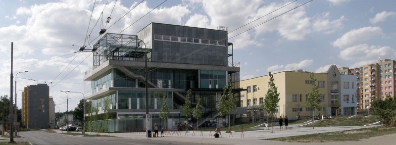SLLA, Komunitní centrum Máj – foto
