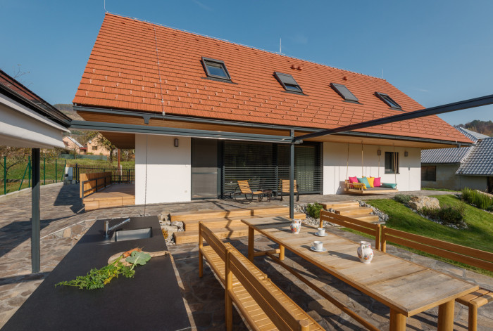 Chata Z, COMPASS architekti / Matej Grébert, Miroslava Gašparová, Roman Čambál, Peter Dostál, Juraj Benetin