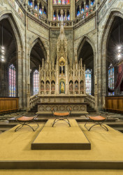 Úprava presbytáře katedrály sv. Víta, Václava a Vojtěcha v Praze, nová úprava presbatáře s mockerovým oltářem, ARN