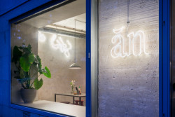 Architektonické studio NEUHÄUSL HUNAL navrhlo interiér pražského vietnamského bistra An