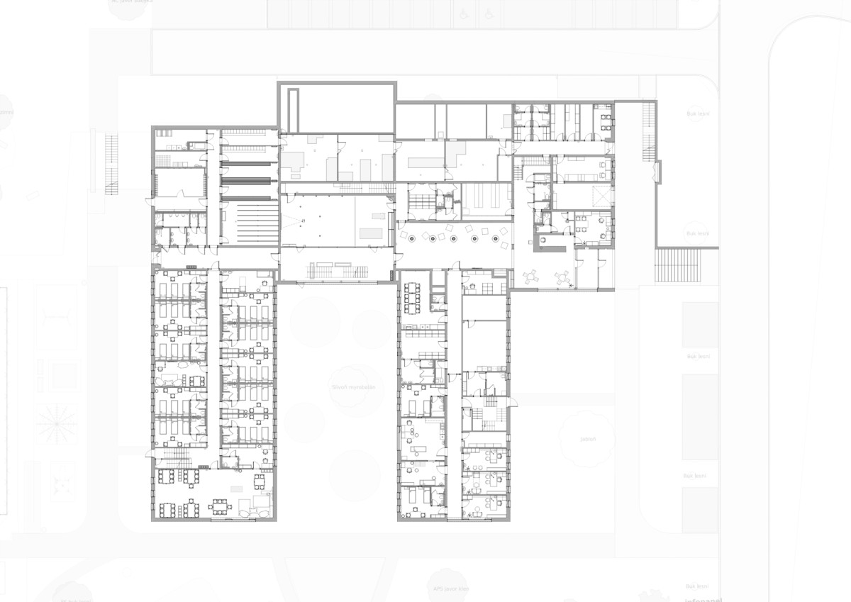 Půdorys 1. NP (Dětská léčebna se speleoterapií v Ostrově u Macochy; Adam Rujbr Architects)