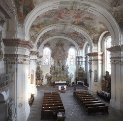 Fresky v kostele Narození Panny Marie v Domažlicích restaurovali Jiří Suchan a David Hrabálek. Za svou práci získali cenu Patrimonium pro futuro.