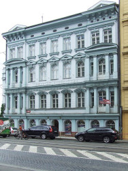 Neorenesanční dům, který byl předmětem sporu památkových institucí. Nakonec byl v roce 2019 zbourán.