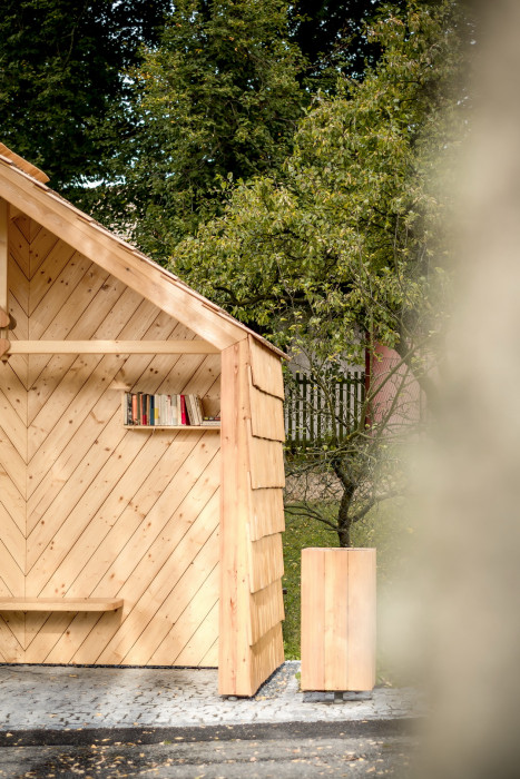 Autobusová zastávka Kukačka - DPA