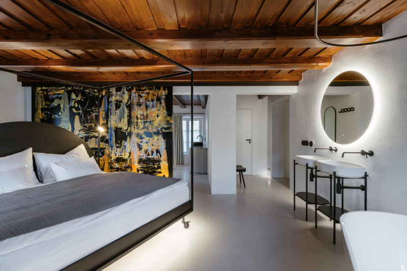 Pohled do apartmánu C (Nový penzion v Českém Krumlově; Tereza Komárková (Architéka), Lucie Němcová)