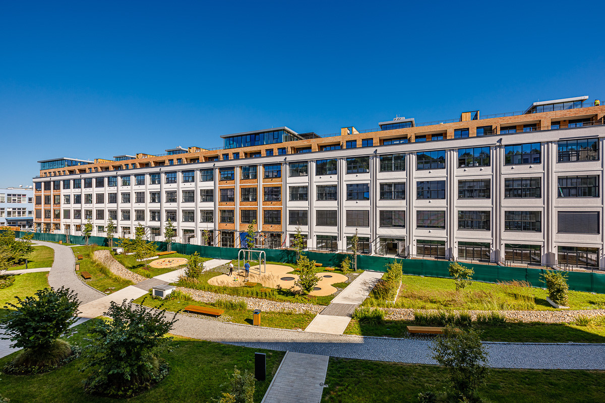 JAKUB CIGLER ARCHITEKTI navrhli konverzi továrnu na loftové bydlení Parvi Cibulka