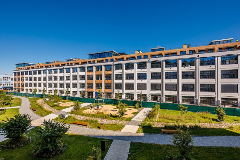 JAKUB CIGLER ARCHITEKTI navrhli konverzi továrnu na loftové bydlení Parvi Cibulka