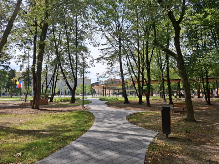 Dominantou parku v Ostravě-Porubě se stala prstencová terasa.