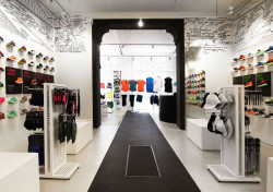 Valentino Colla, Paola Toniato (Nike architects), Olga Pokorná (Olga Pokorná - architekt), Top4Running - foto