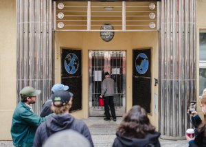 Komentované procházky architekta Jana Bureše a historika architektury Adama Štěcha odhalí svět pražských meziválečných činžovních domů.