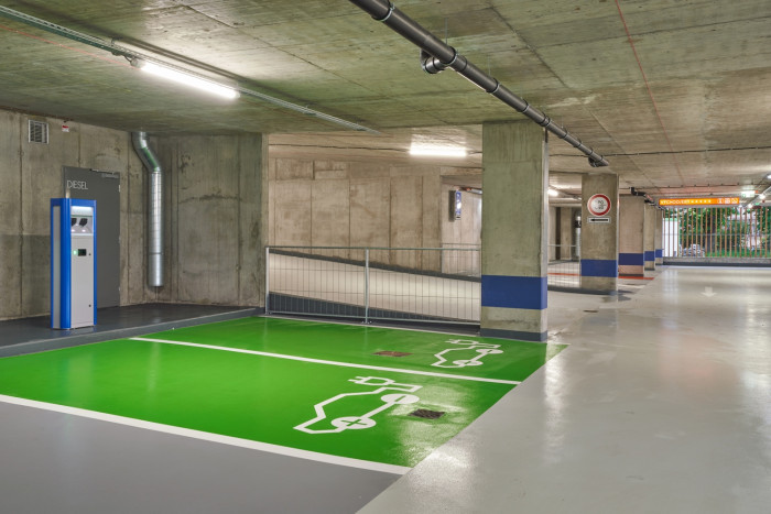 Parkovací dům Jana Gayera, architekti chmelík & partneři