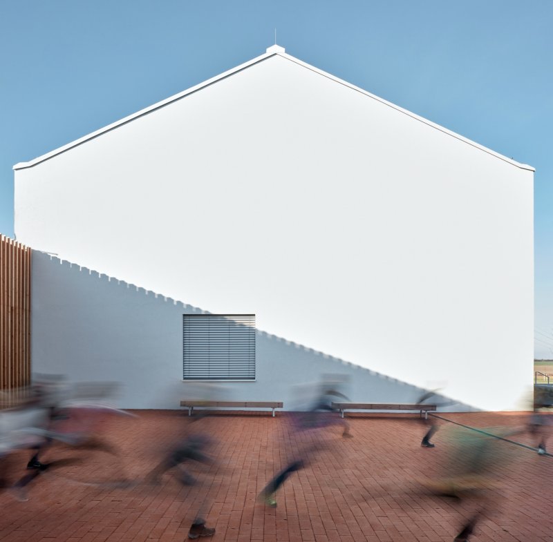 Základní škola Amos pro Psáry a Dolní Jirčany, SOA architekti
