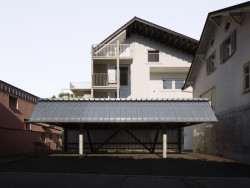 Bytový dům, Raphael Zuber