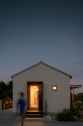 Rekreační domek v Plzni na Mikulce, architectureMADE