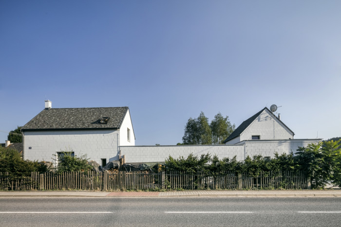 Domy v mlze, studio Raketoplán