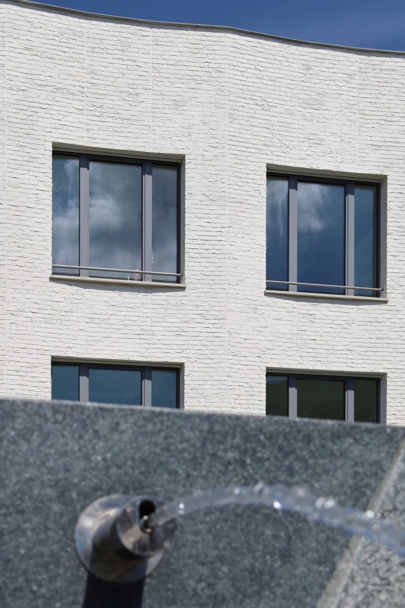 Nová radnice Lázní Bělohrad od studia re:architeti