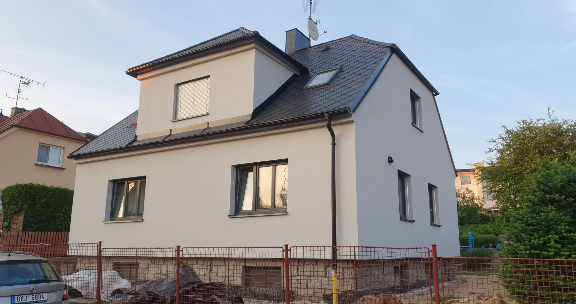 Renovace domu z 50. let, Saint-Gobain divize V-systém elektro