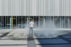 Rekonstrukce univerzitní auly v Praze od studia DRNH & Jana Čejky