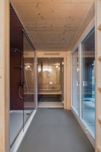 Chata v Jizerských horách, Markéta Cajthamlová, Architektonická projekční kancelář: Pohled do sauny