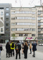 Komentované procházky architekta Jana Bureše a historika architektury Adama Štěcha odhalí svět pražských meziválečných činžovních domů.