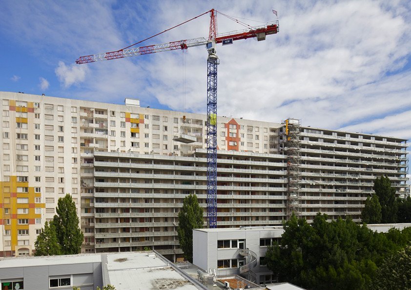 Vítězem Ceny Evropské unie Mies van der Rohe Award 2019 se stala rekonstrukce panelových domů v Bordeaux od architektů Lacaton & Vassal architects, Frédéric Druot Architecture a Christophe Hutin Architecture