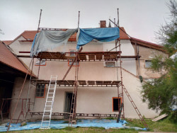 Štuk (Rekonstrukce historického domu v Šatově, Hlinaři)