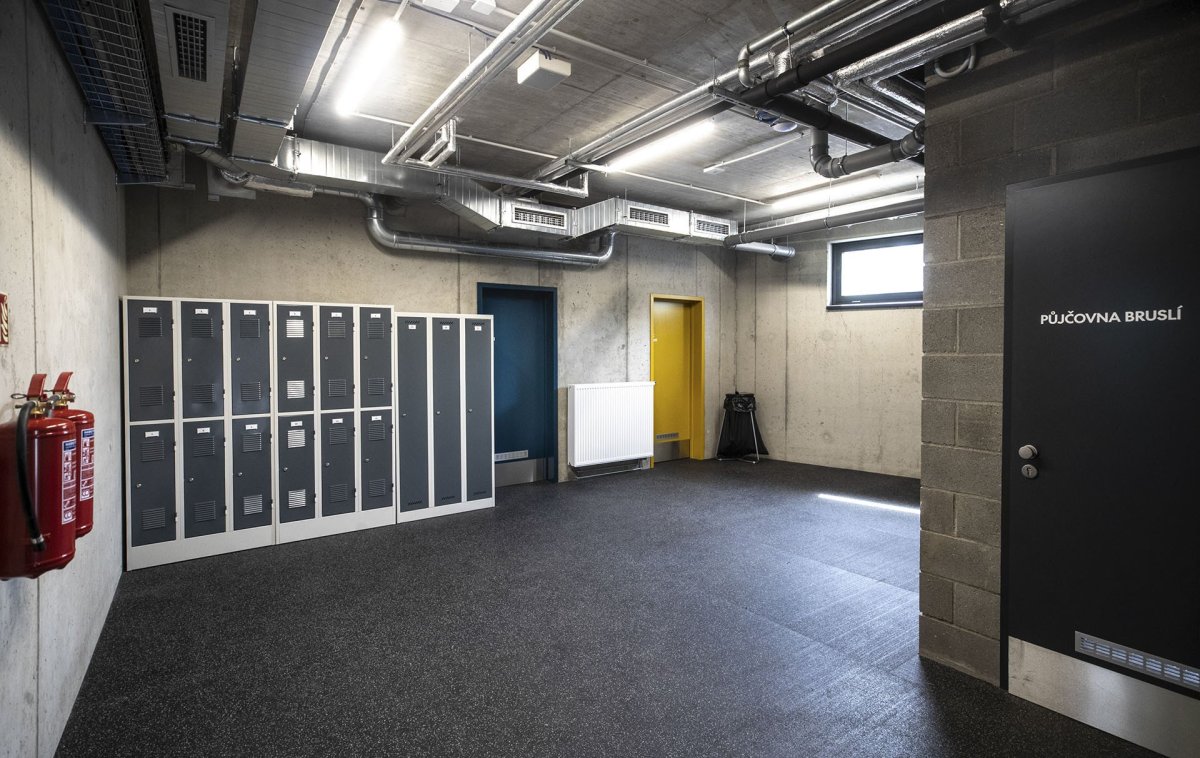 Praha má nový zimní stadion ICEARENA Kateřinky. Celkem se zde uplatnilo asi 1500 m² keramických obkladů RAKO.