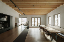 Budova restaurace Das Waldhorn v německém Kirchheim unter Teck, KO/OK Architektur a Studio Berardi