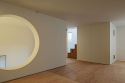 Takuro Yamamoto, Malý dům s velkou terasou - foto