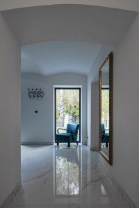 Zrekonstruovaná vila poblíž Prahy od Karnet architekti