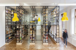 Knihovna pro gymnázium Třeboň, Ateliér 111 architekti