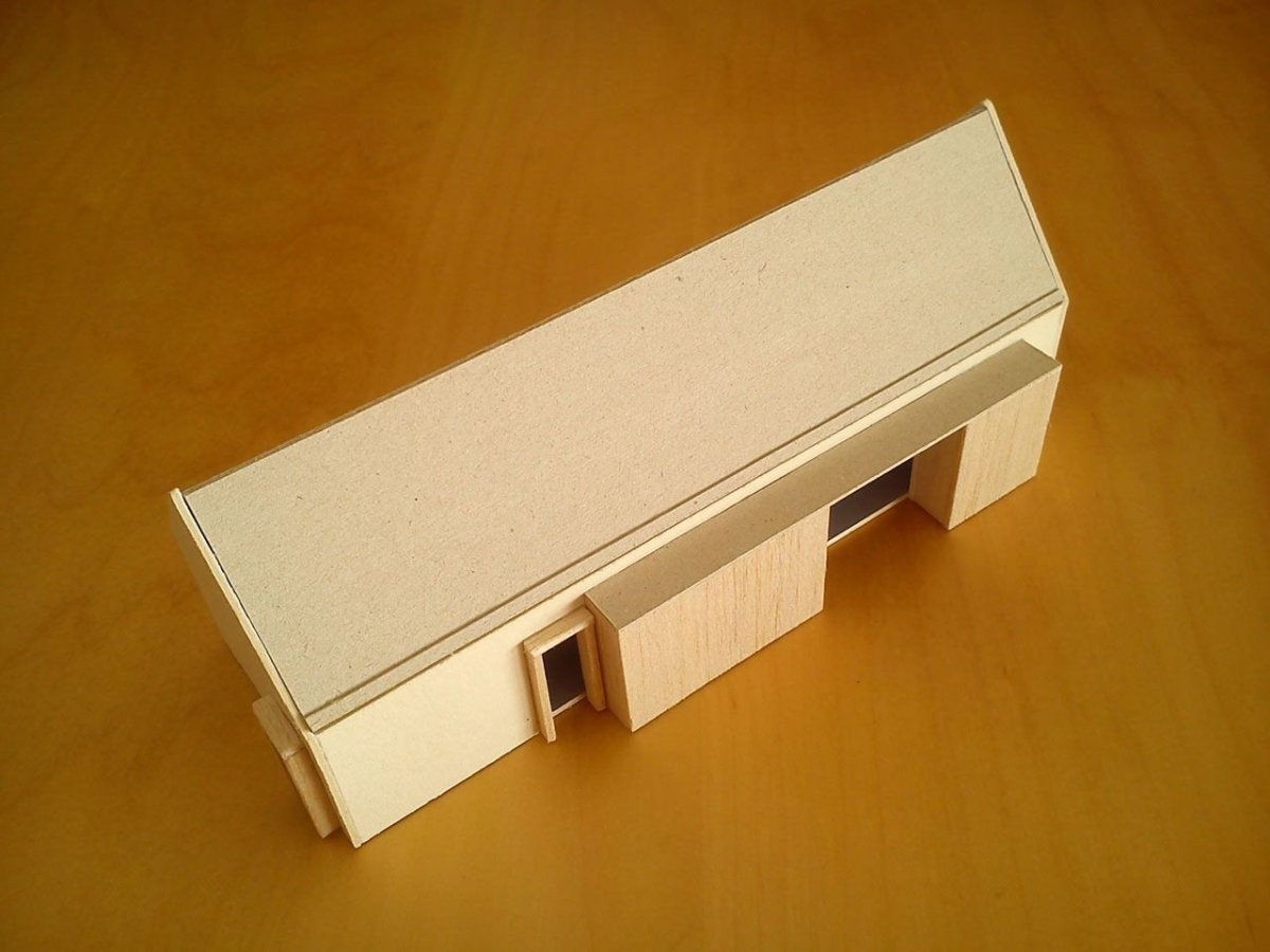 Jaro Krobot architekt, Drevodom v Lučatíne, model – foto